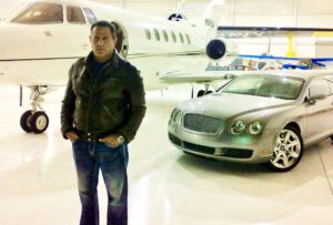 AirMiddlebrook.com, Hawker 800, Bentley GT, Private Jet, Elon Musk, Keith Middlebrook, NBA, MLB, NFL, Floyd Mayweather, Taylor Swift, The Rock, Keith Middlebrook Images, Jet